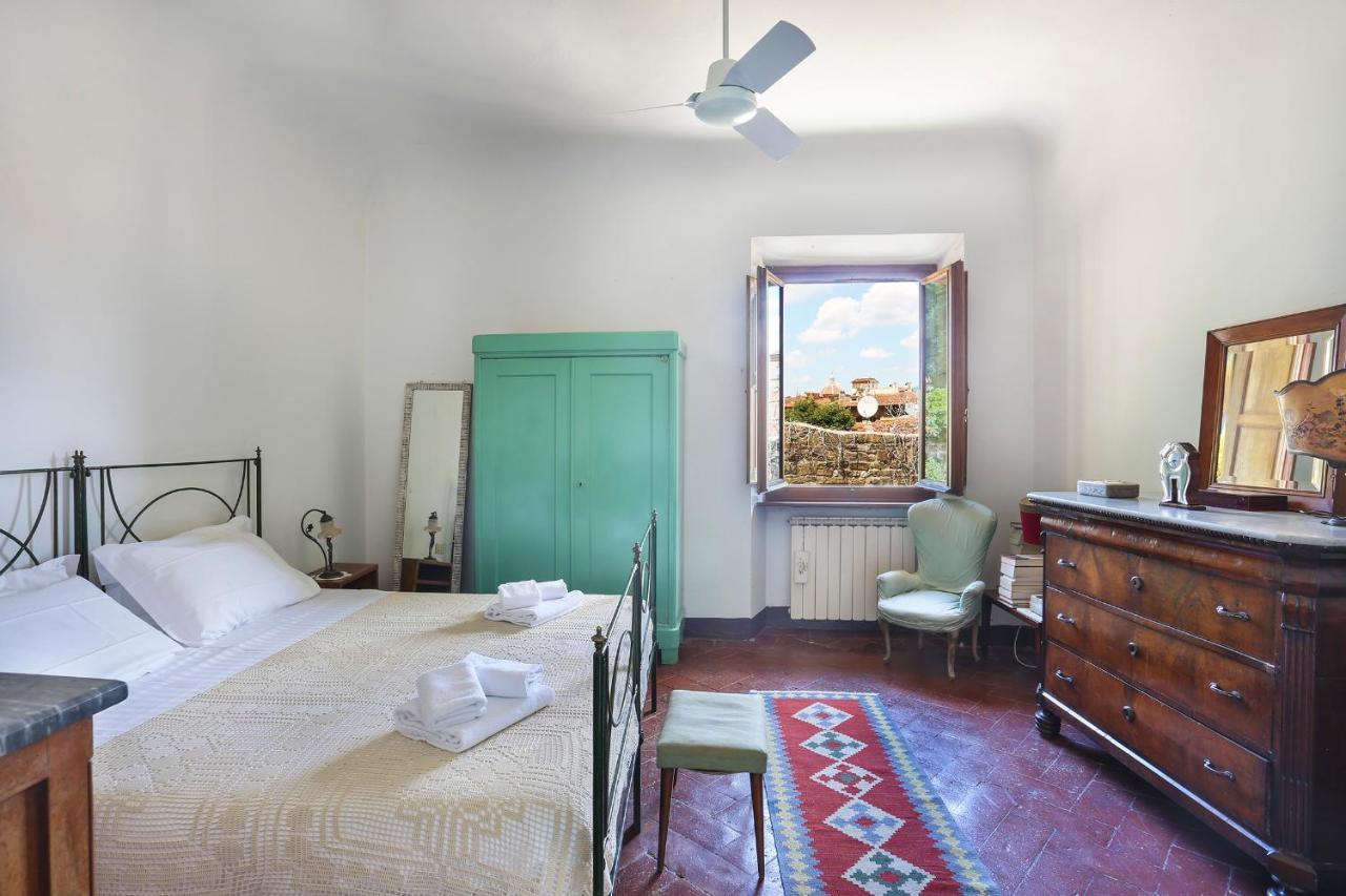 A Postcard View In A Vintage Apartment Firenze Eksteriør bilde